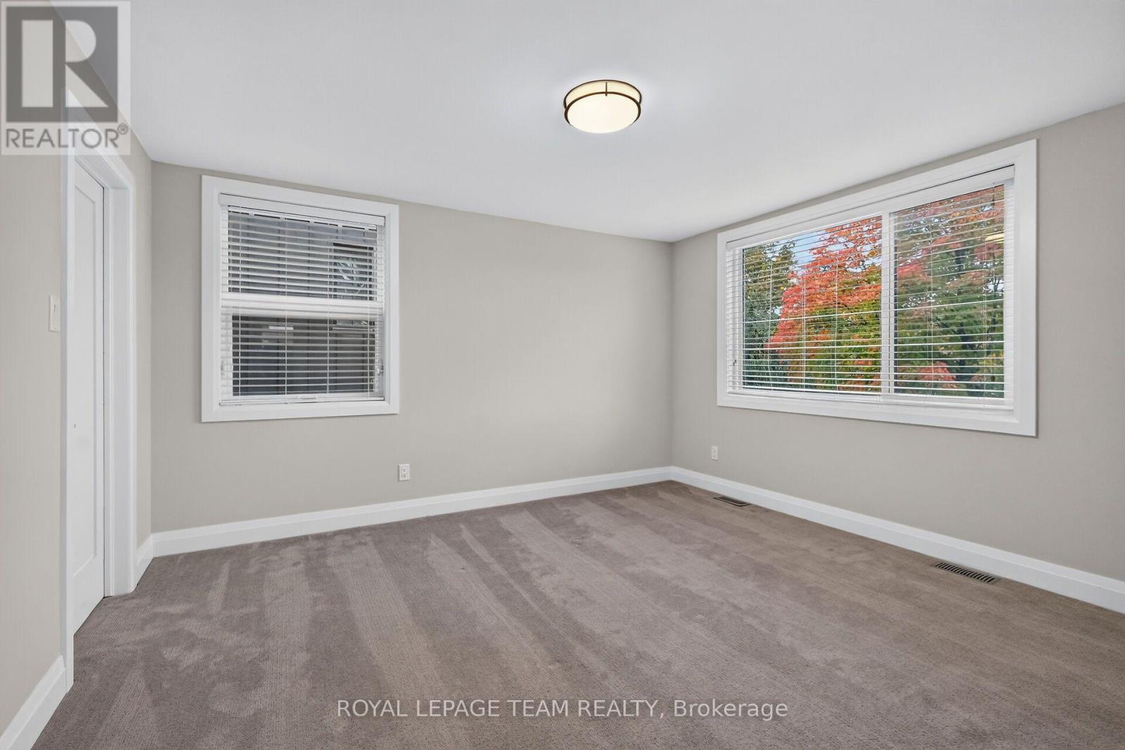 3 - 336 Tweedsmuir Avenue Property Photo 28