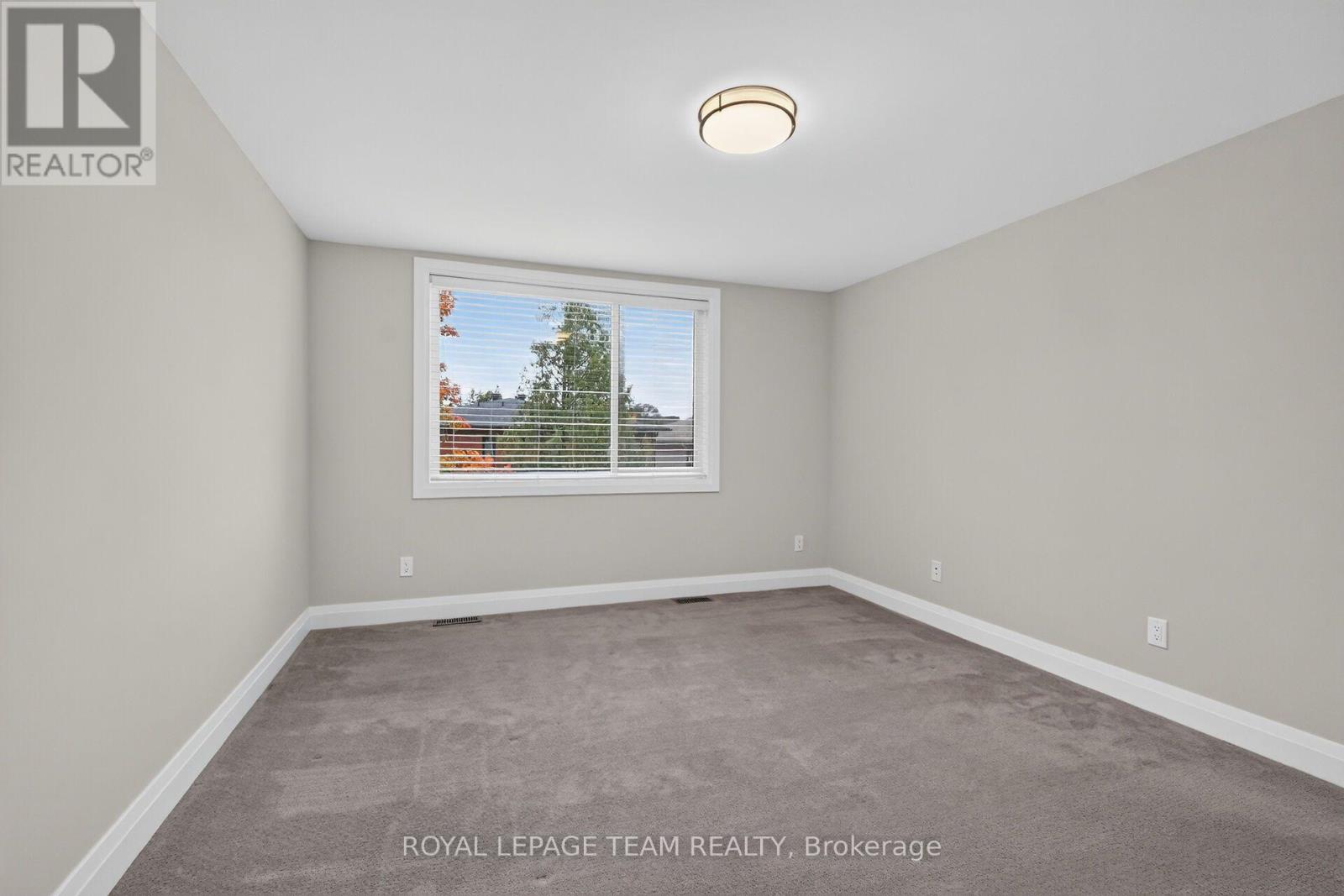 3 - 336 Tweedsmuir Avenue Property Photo 29
