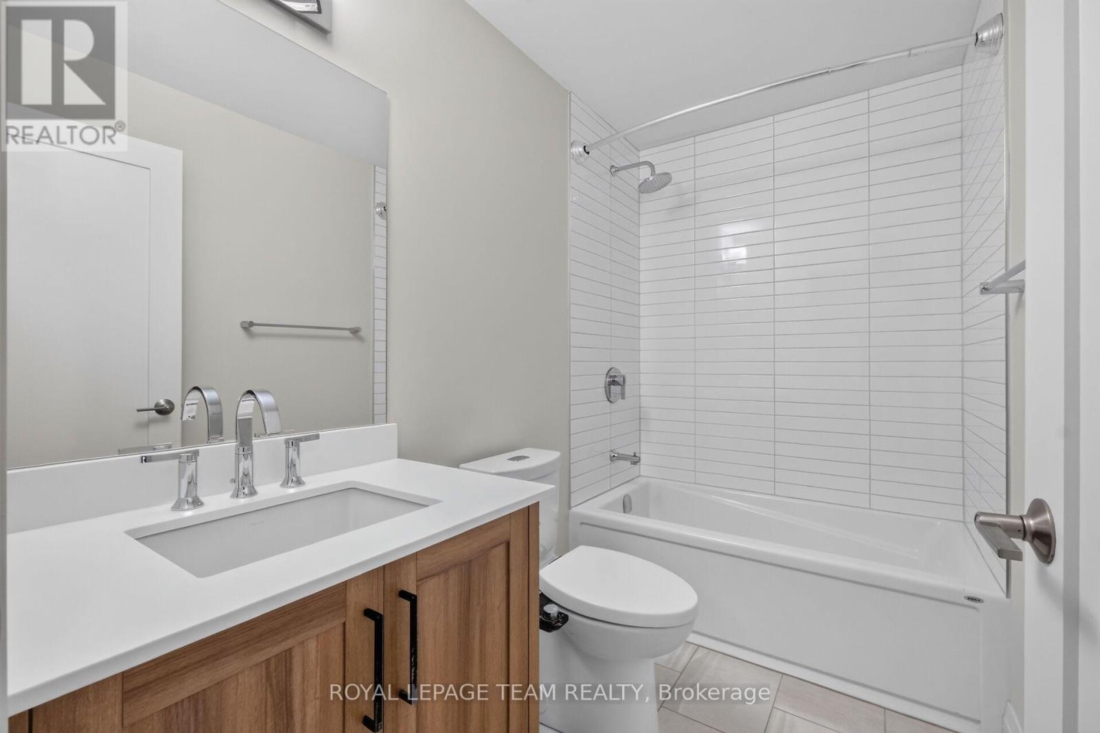 3 - 336 Tweedsmuir Avenue Property Photo 32