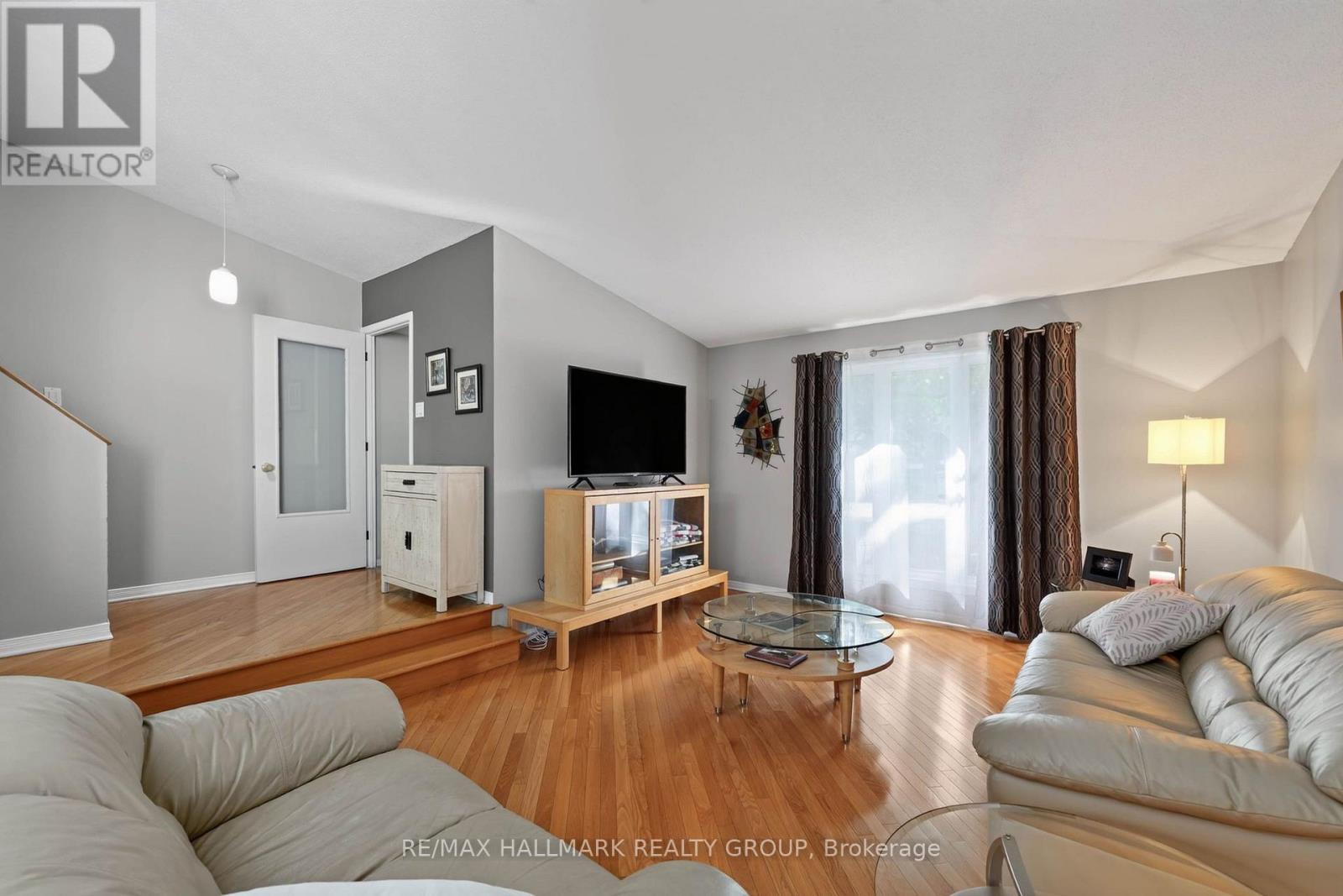1055 Avignon Court Property Photo 8
