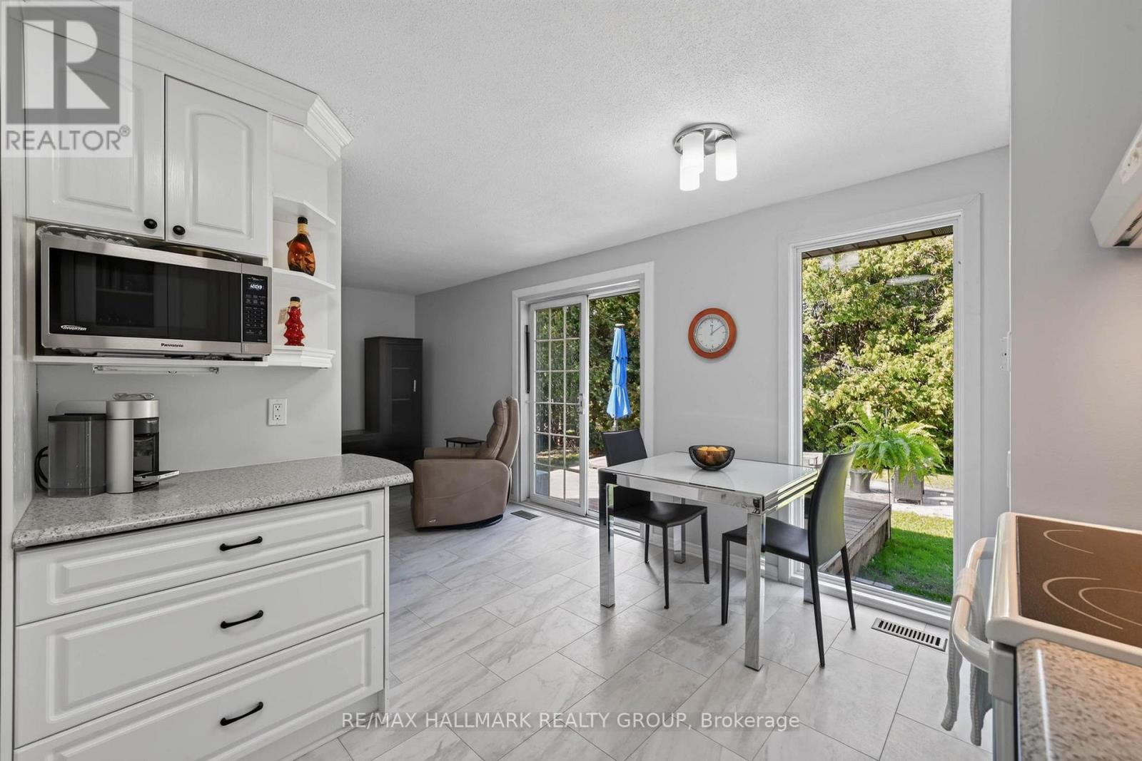1055 Avignon Court Property Photo 12