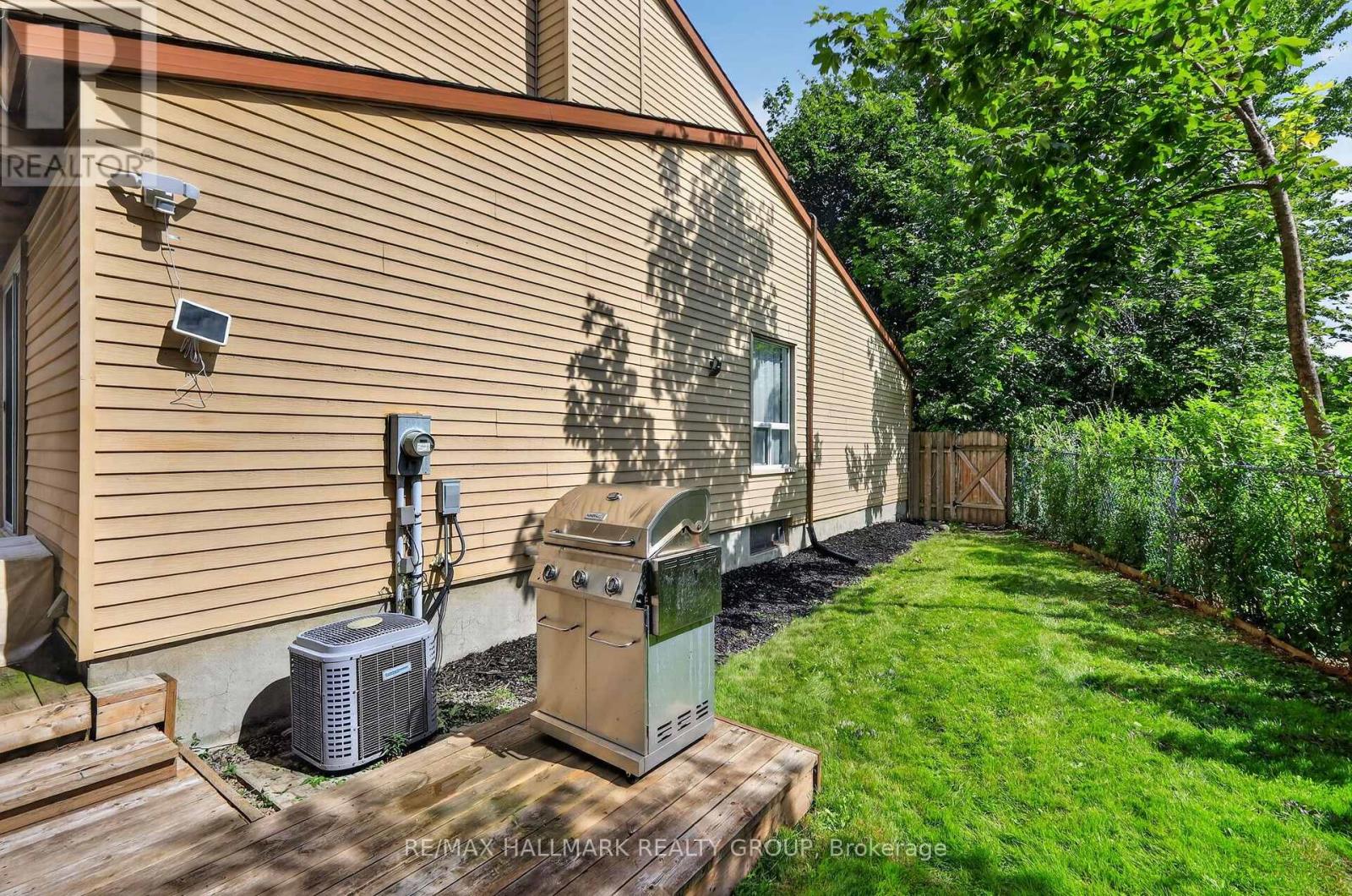 1055 Avignon Court Property Photo 36