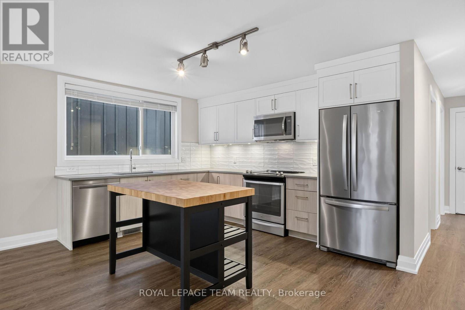 2 - 336 Tweedsmuir Avenue Property Photo 21