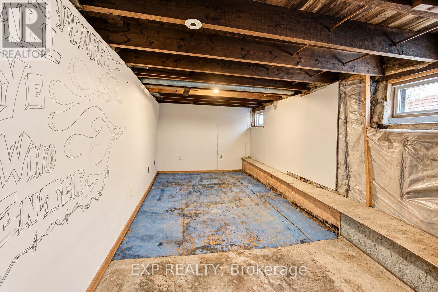 46 Maitland Street Property Photo 15