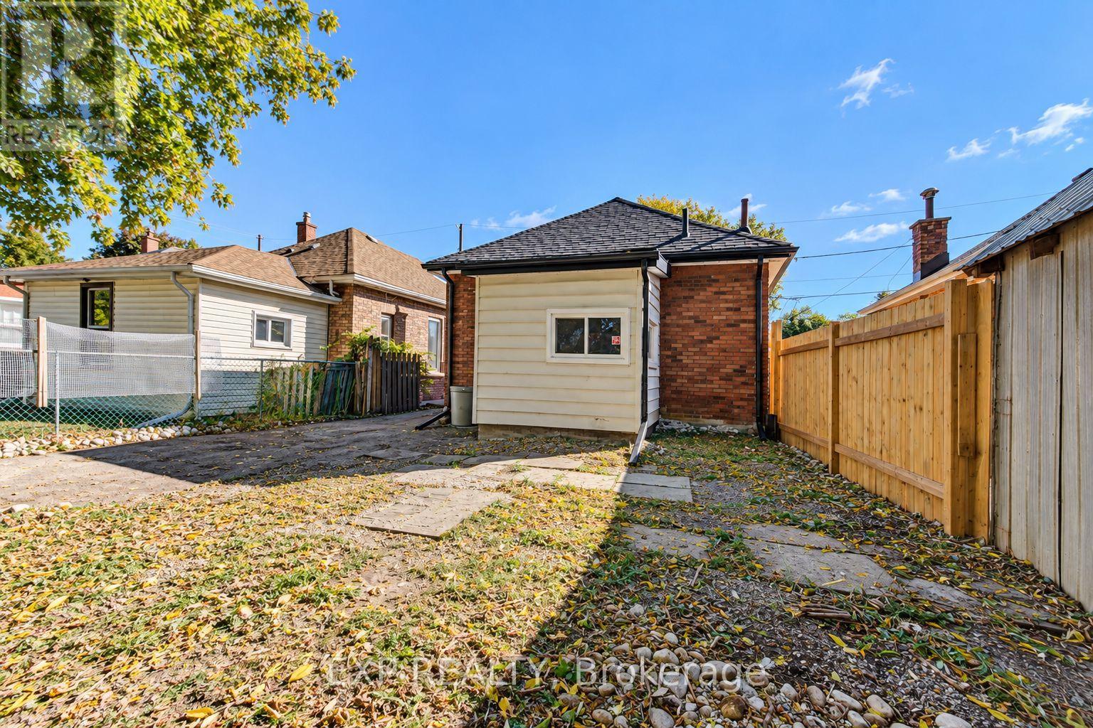 46 Maitland Street Property Photo 19