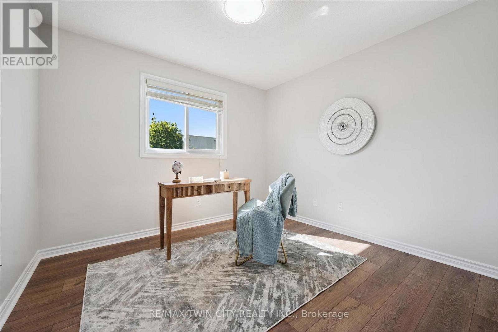24 - 555 Chablis Drive Property Photo 16