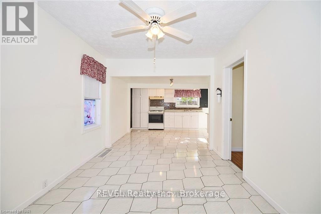 4744 Jepson Street Property Photo 9