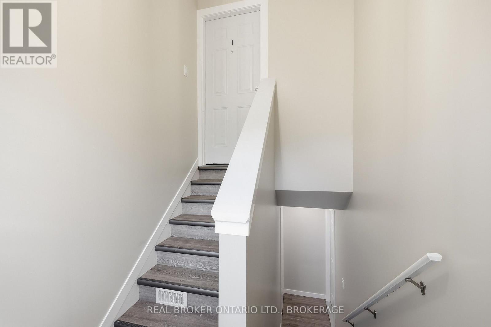 759 High Gate Park Drive Property Photo 6