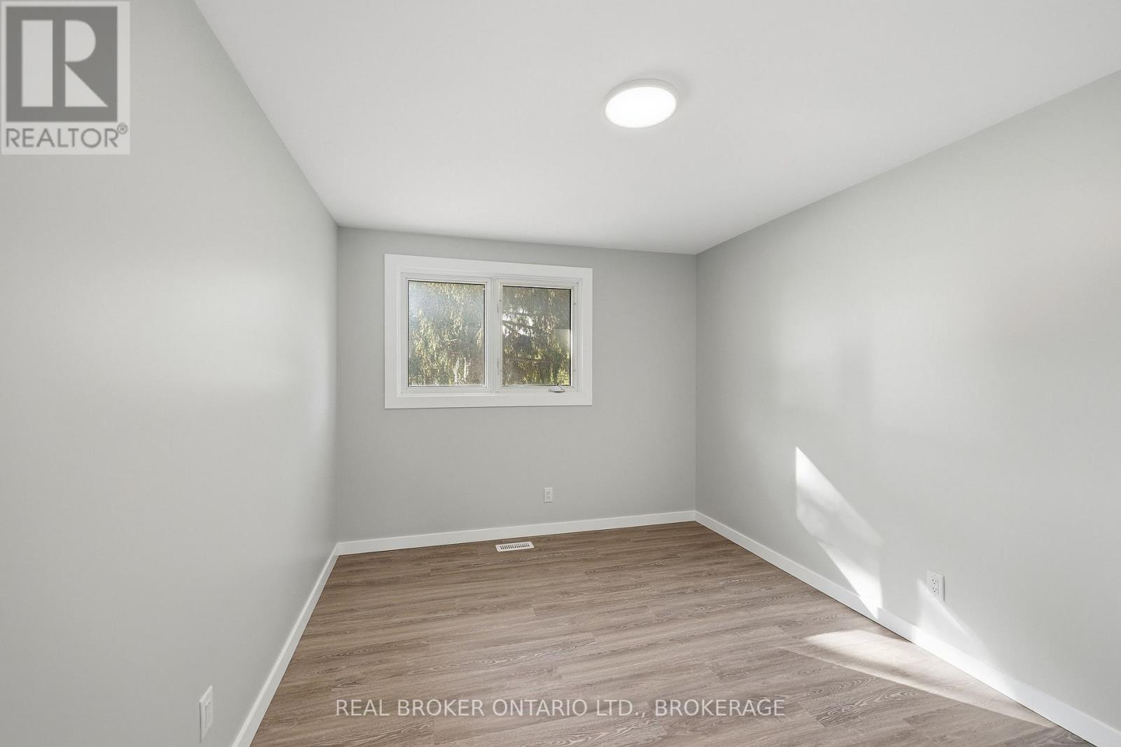 759 High Gate Park Drive Property Photo 21