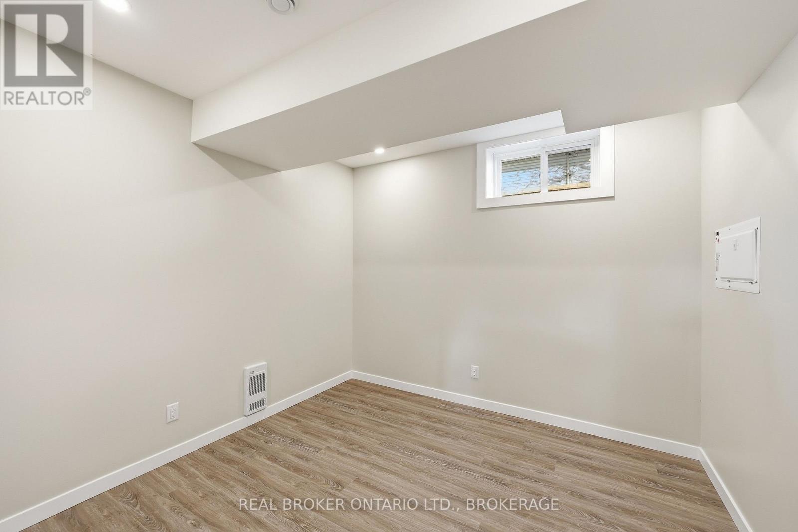 759 High Gate Park Drive Property Photo 29