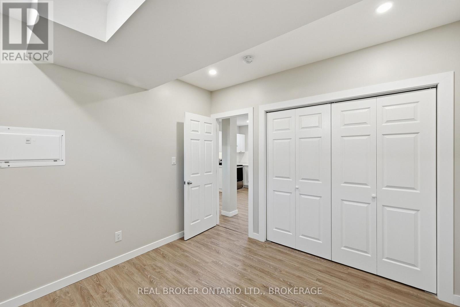 759 High Gate Park Drive Property Photo 30