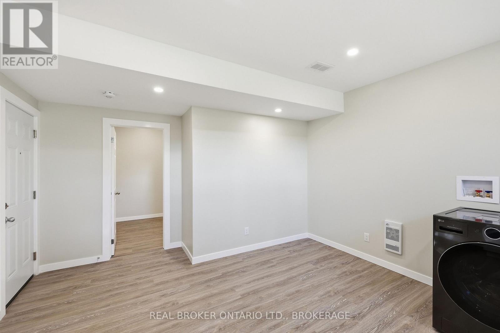759 High Gate Park Drive Property Photo 36