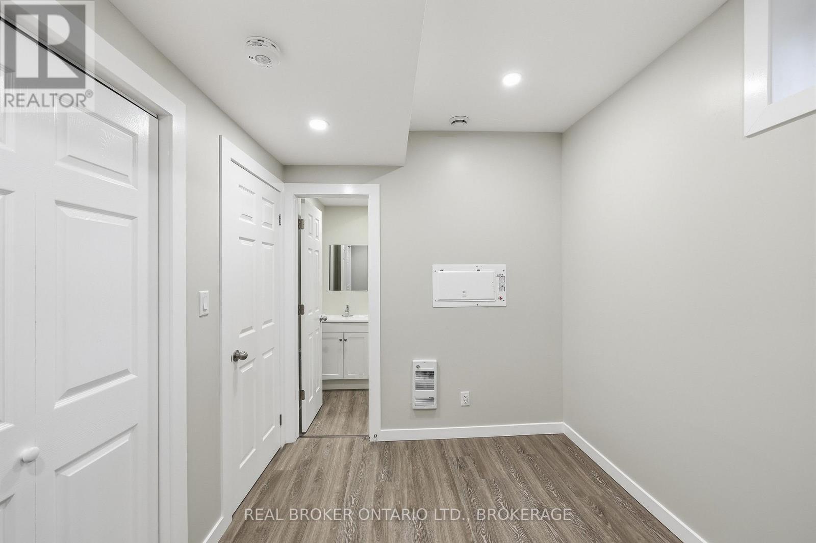 759 High Gate Park Drive Property Photo 39