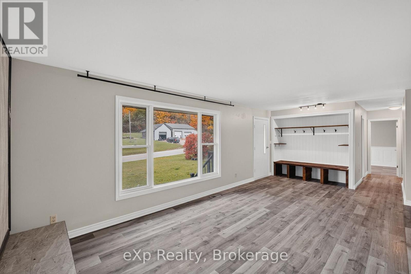 405014 Grey 4 Road Property Photo 6