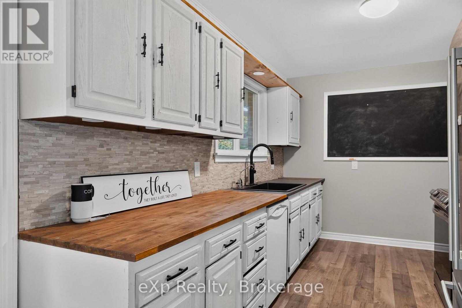 405014 Grey 4 Road Property Photo 11