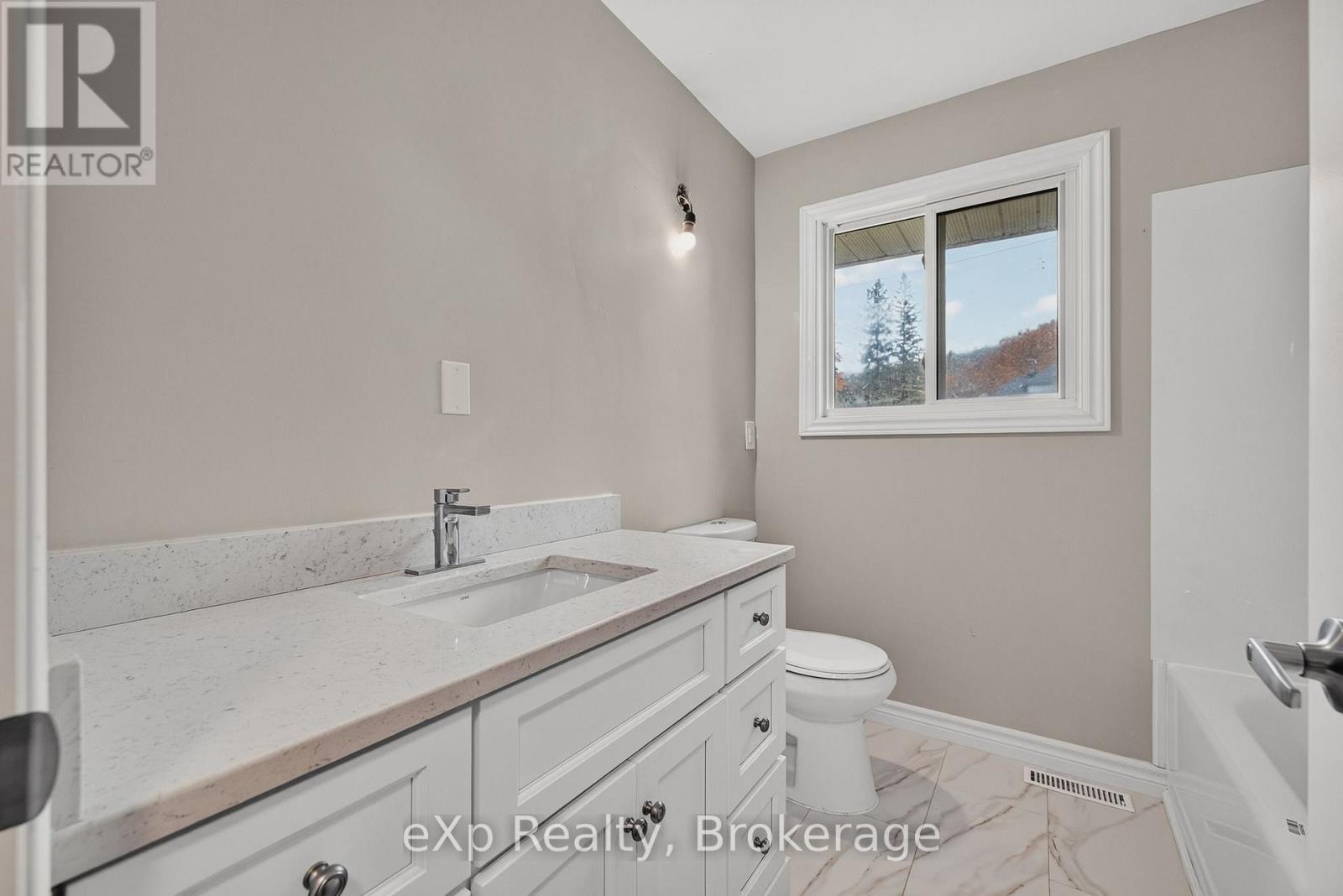 405014 Grey 4 Road Property Photo 14