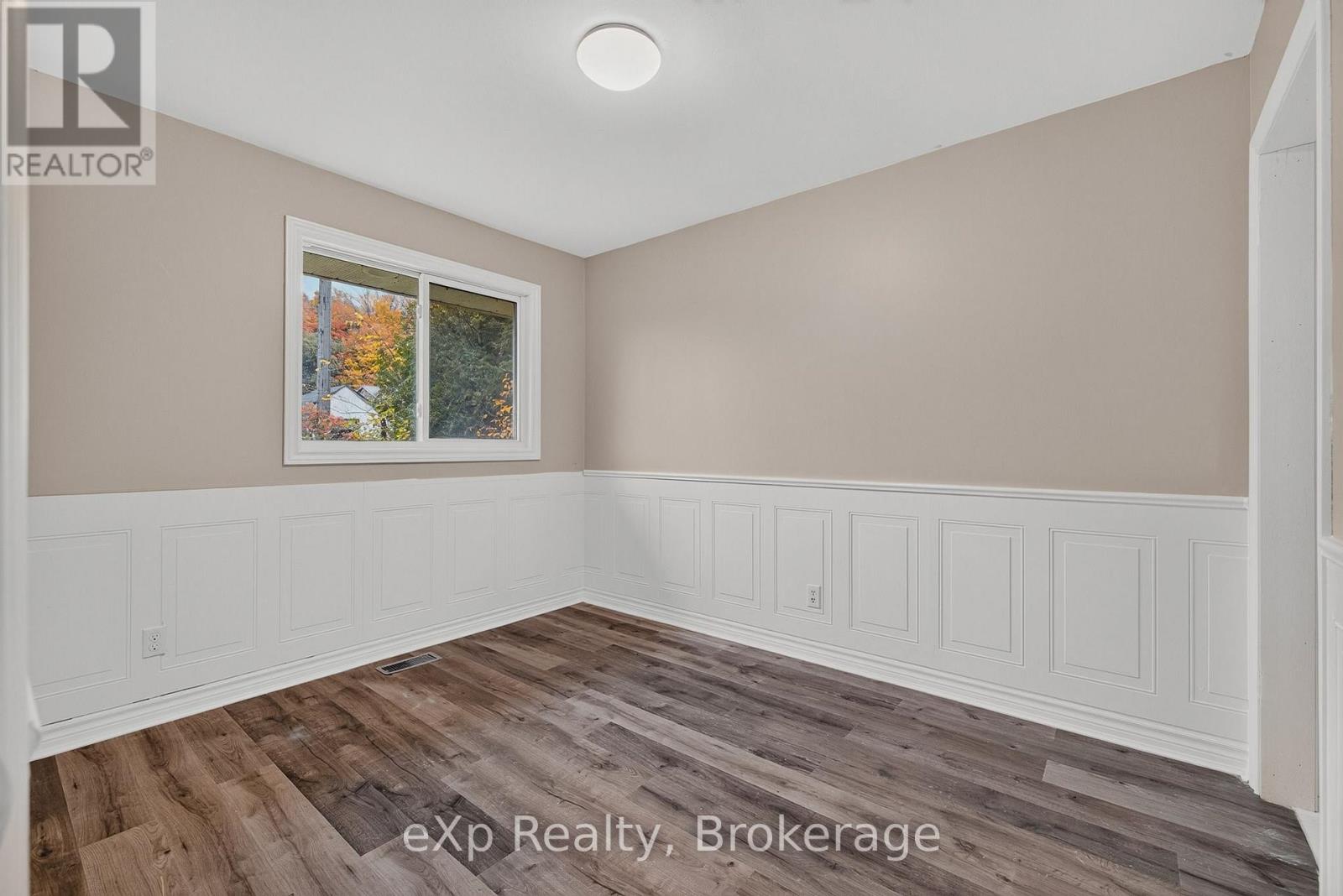 405014 Grey 4 Road Property Photo 15