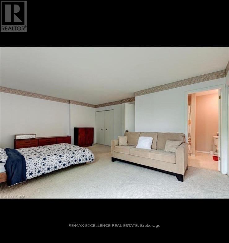 328 Wilkins Street Property Photo 7