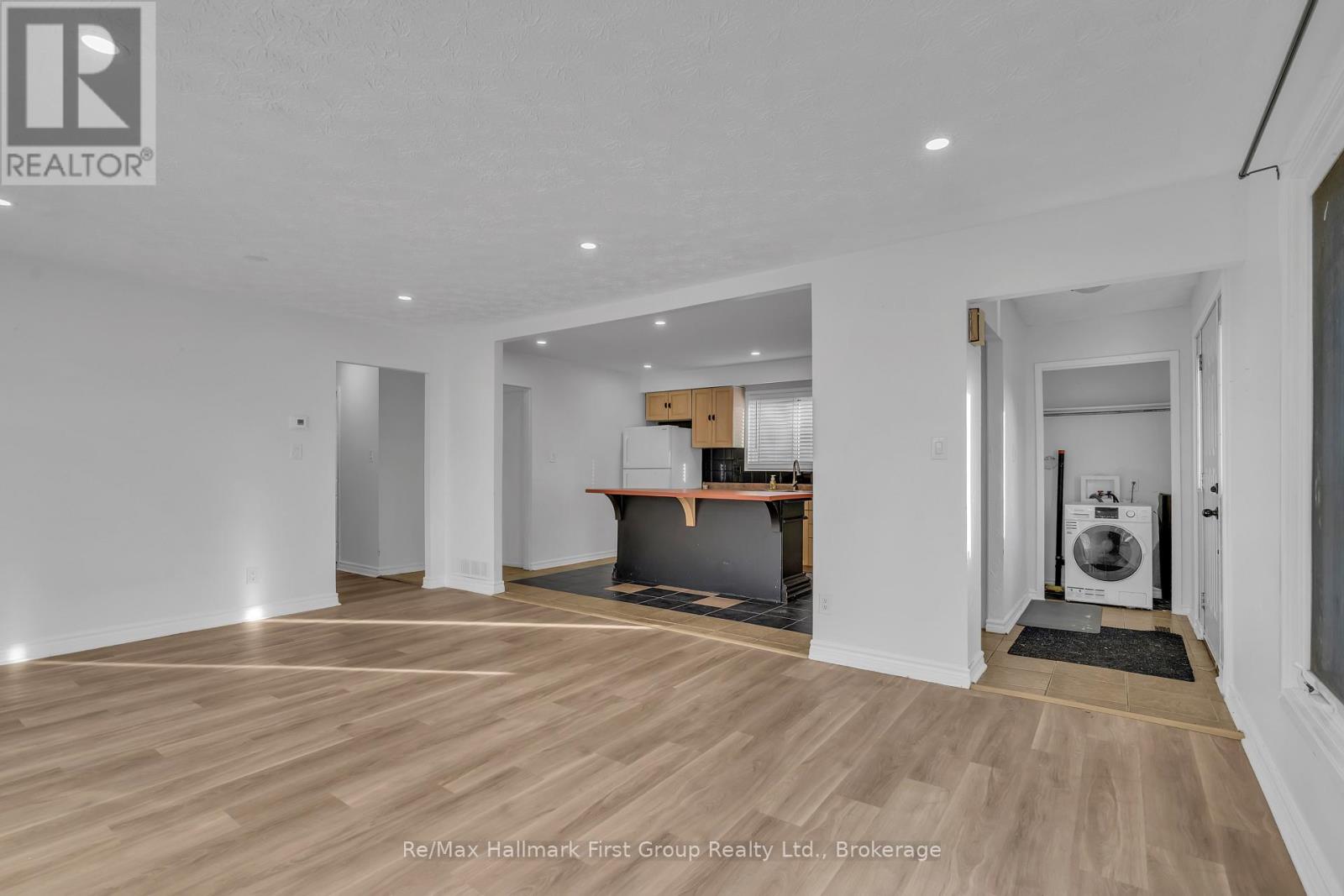 Main - 78 Commerford Street Property Photo 4