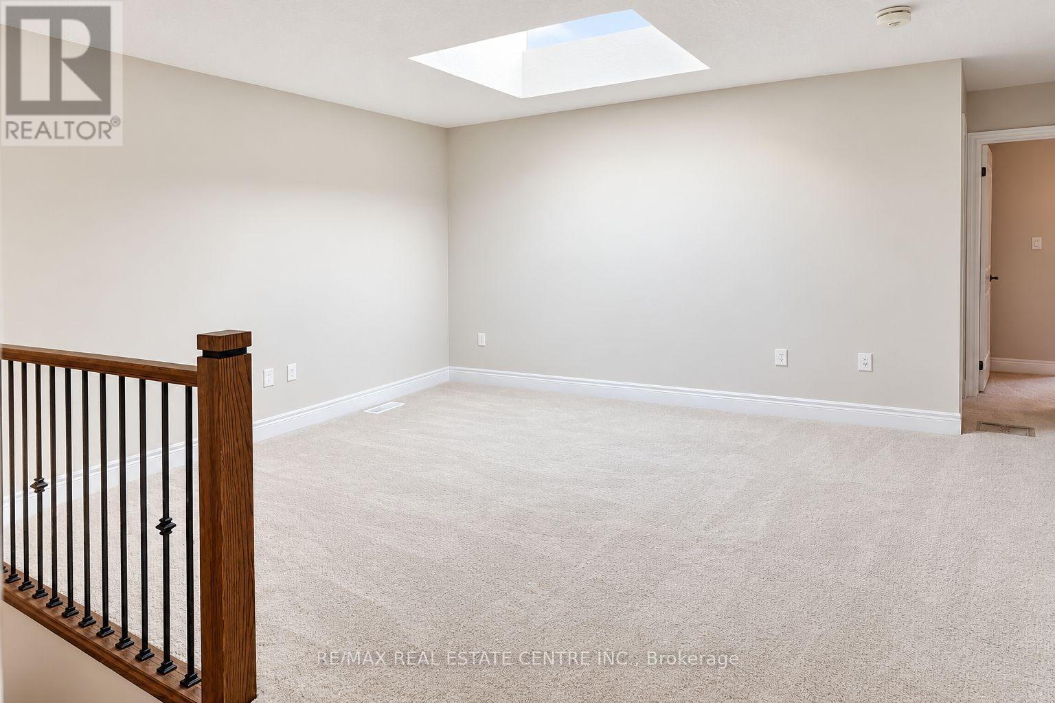 40 Tindall Crescent Property Photo 11