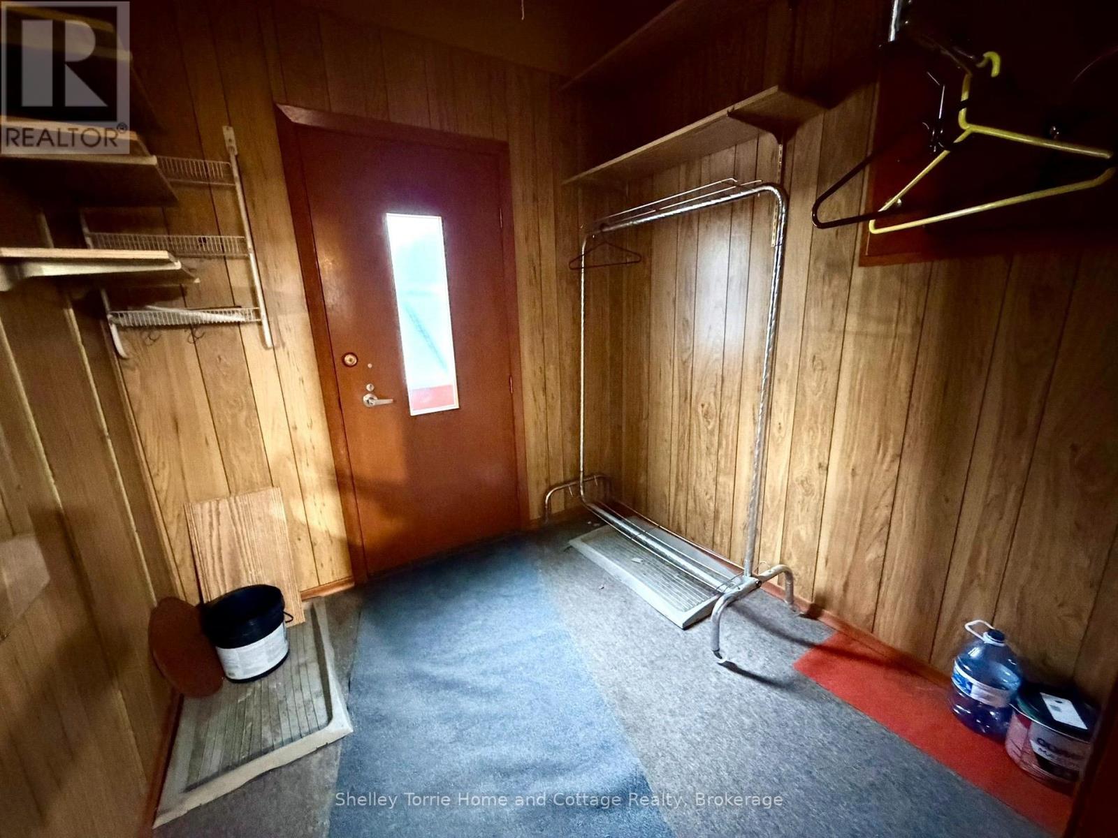 613 Front Street Property Photo 9