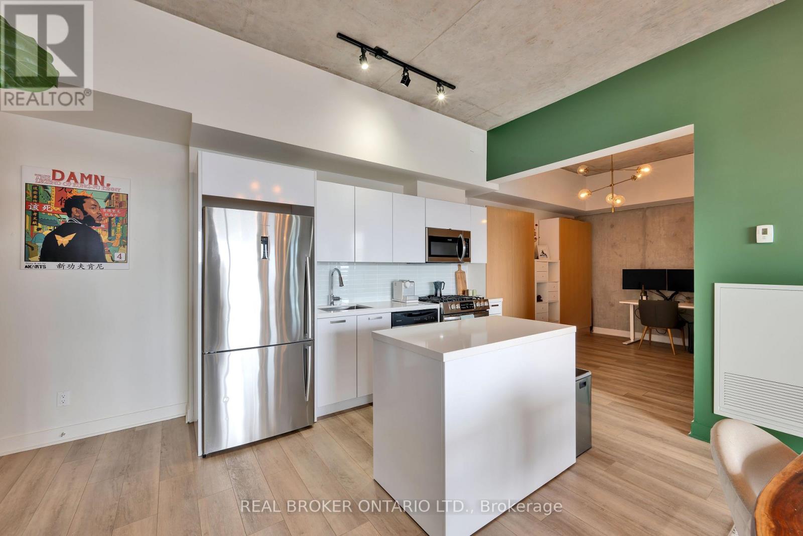 703 - 203 Catherine Street Property Photo 10