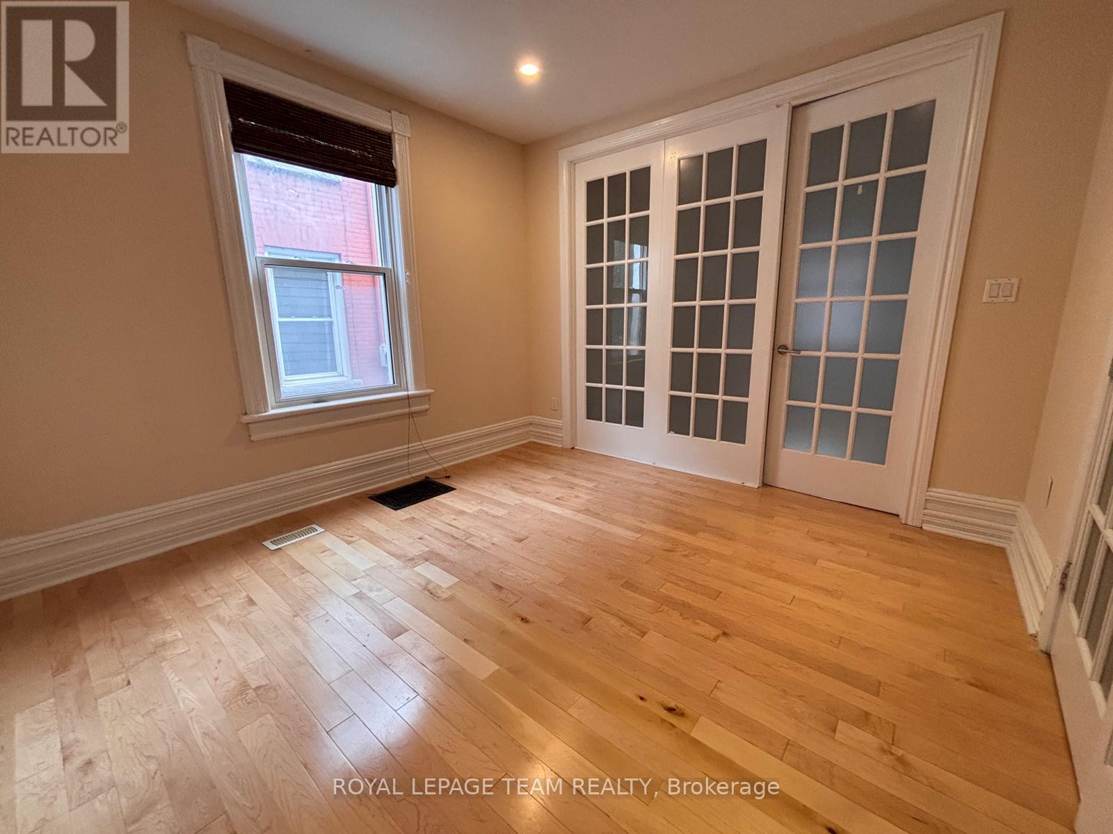 1 - 371 Bronson Avenue Property Photo 7