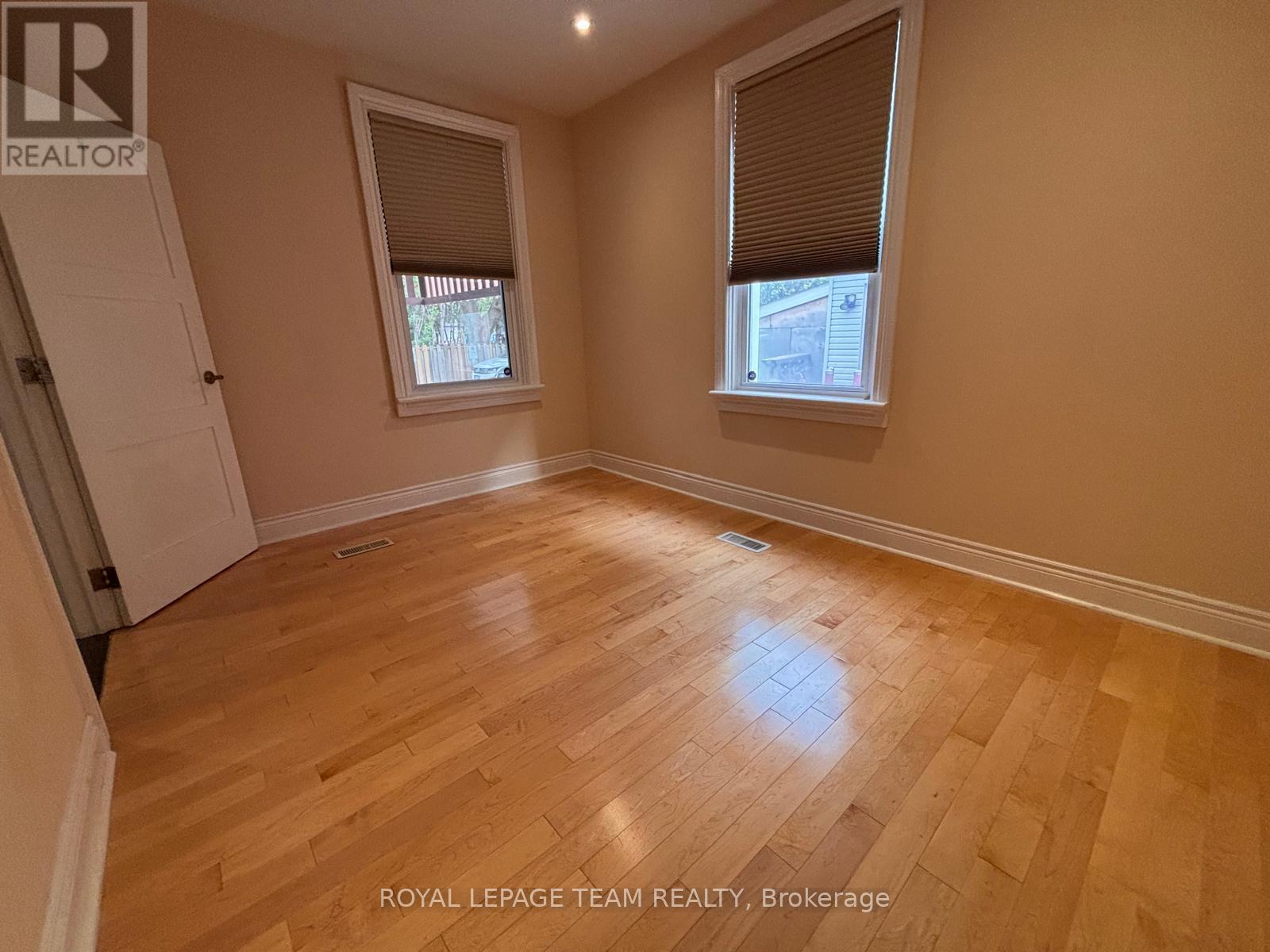 1 - 371 Bronson Avenue Property Photo 16