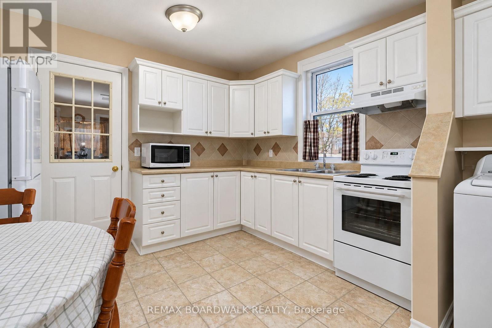 46 Cameron Street Property Photo 13