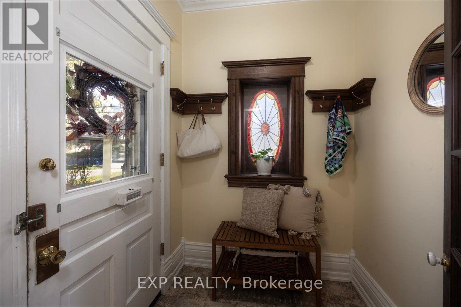 4105 Catherine Street Property Photo 5