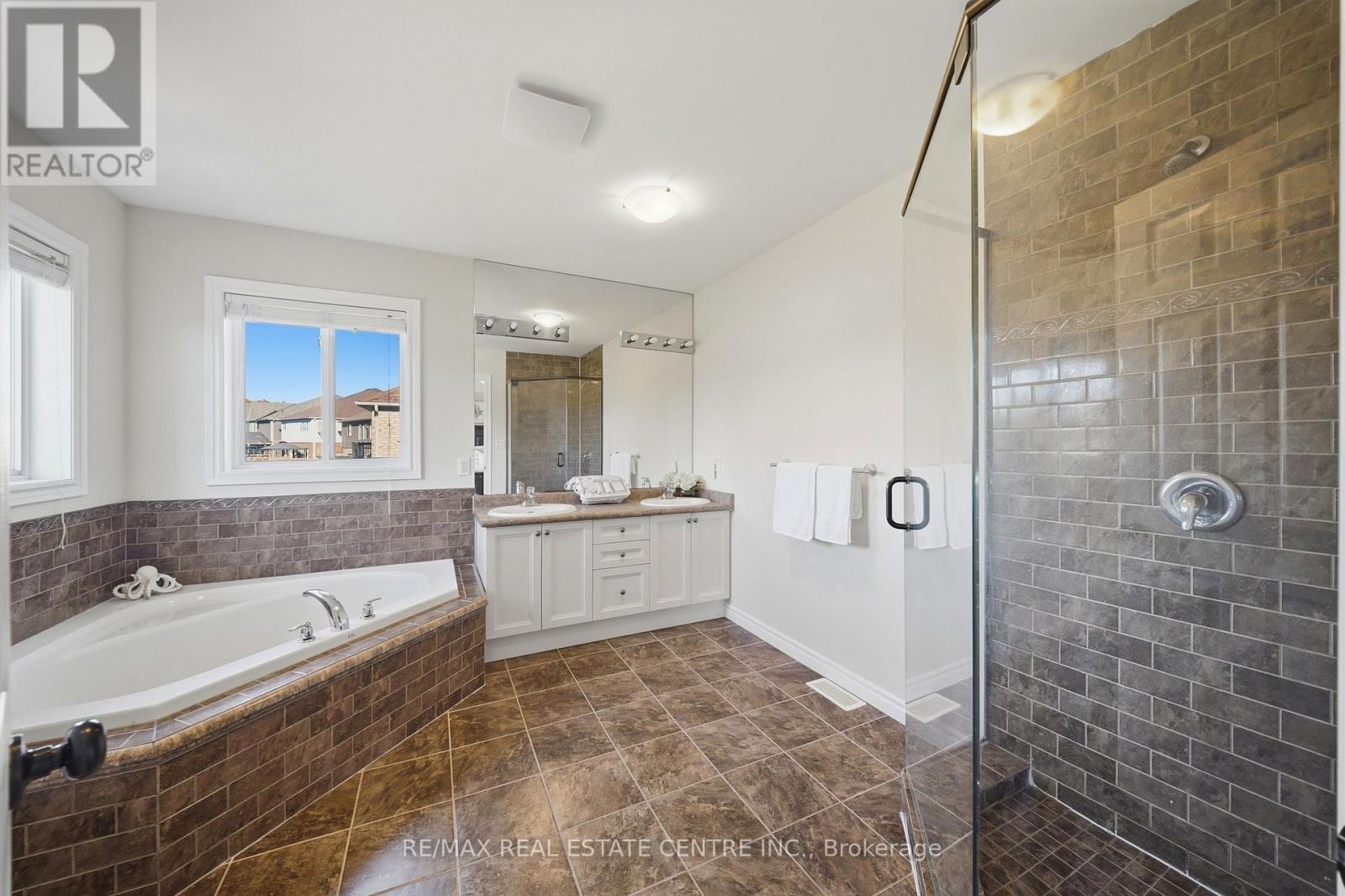 509 St Moritz Avenue Property Photo 32