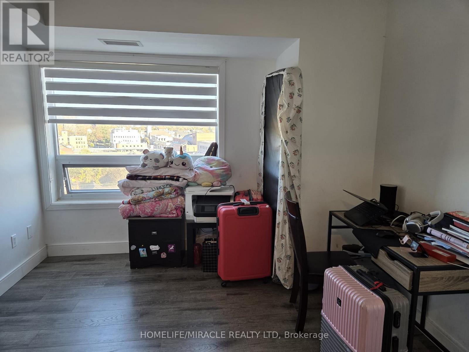 815 - 1 Wellington Street Property Photo 5