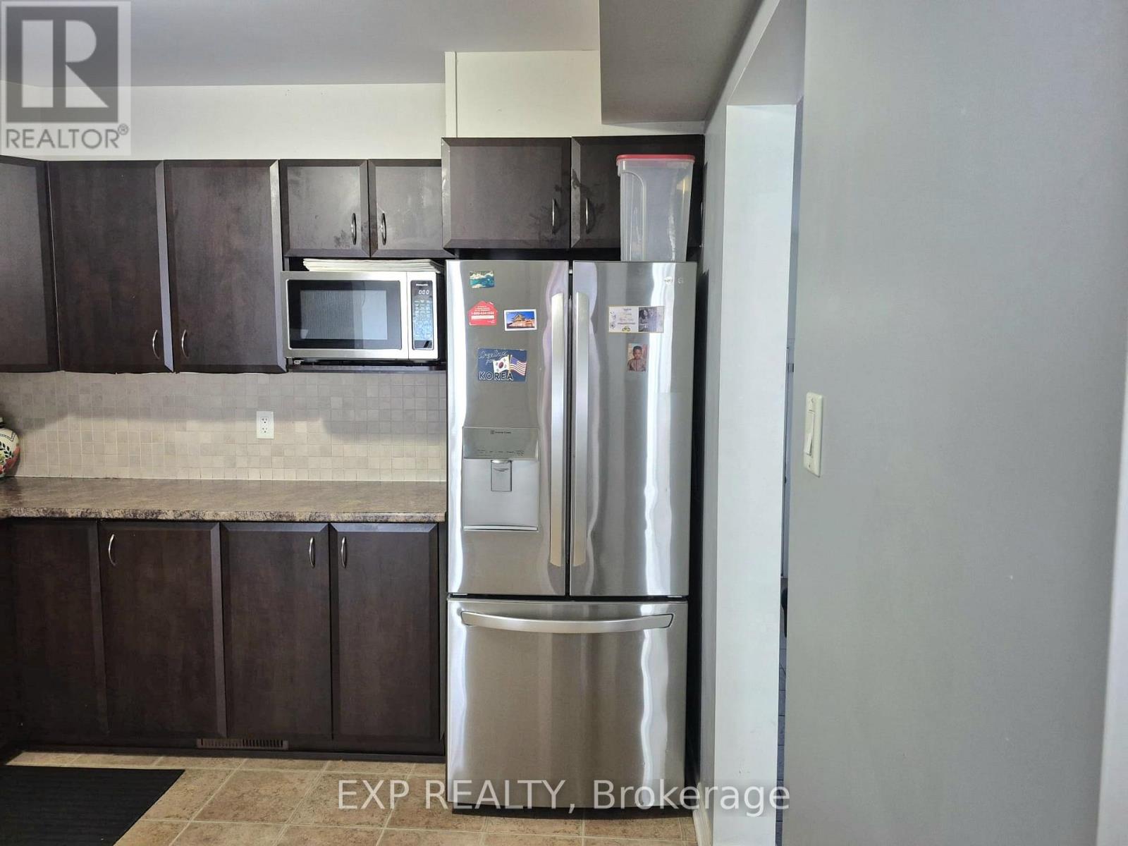 2306 Marble Crescent Property Photo 4