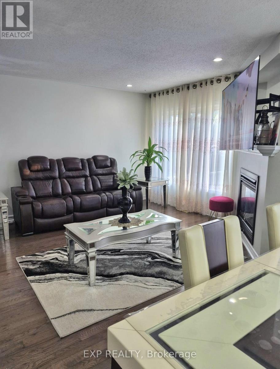 2306 Marble Crescent Property Photo 8