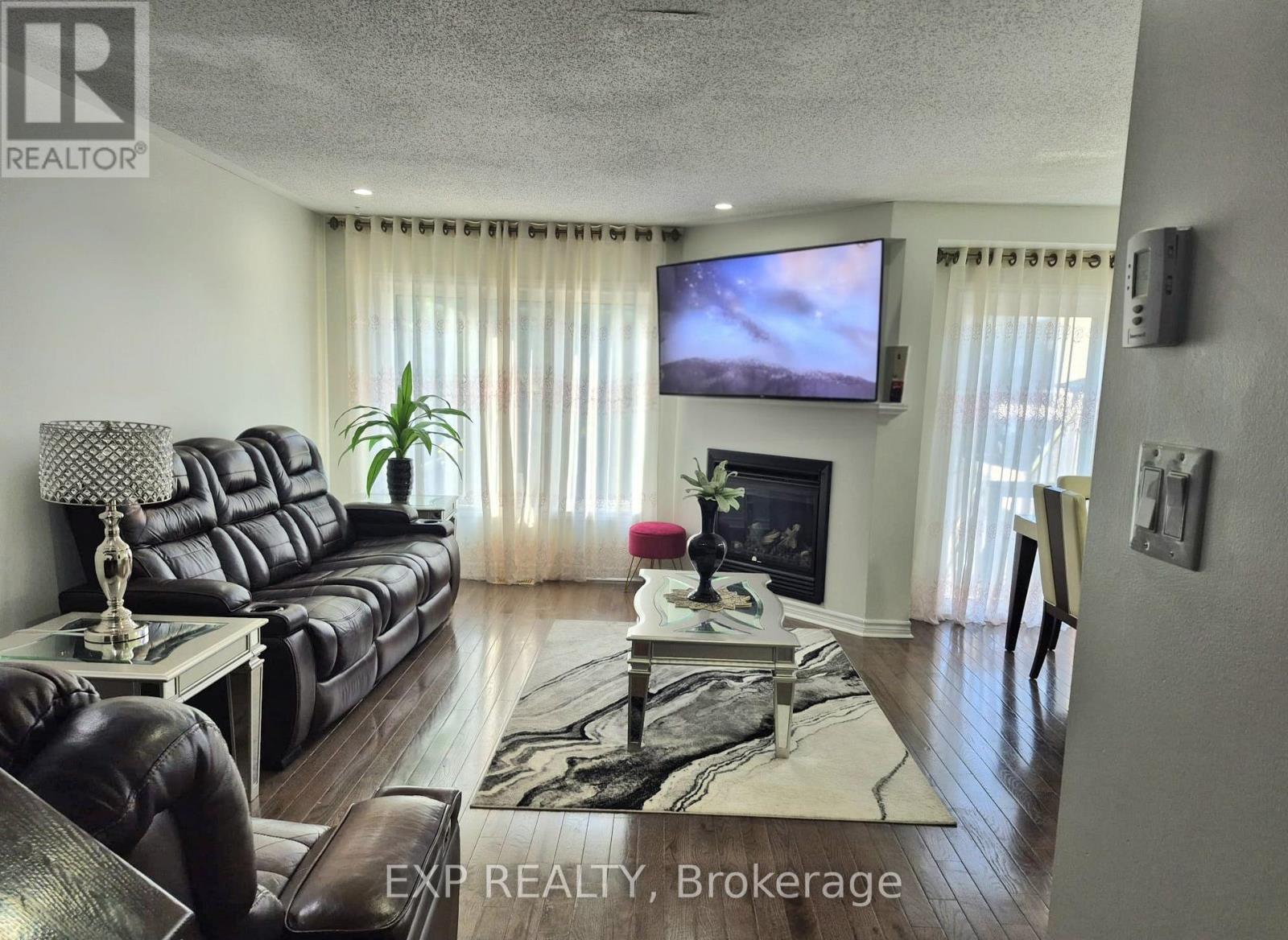 2306 Marble Crescent Property Photo 11