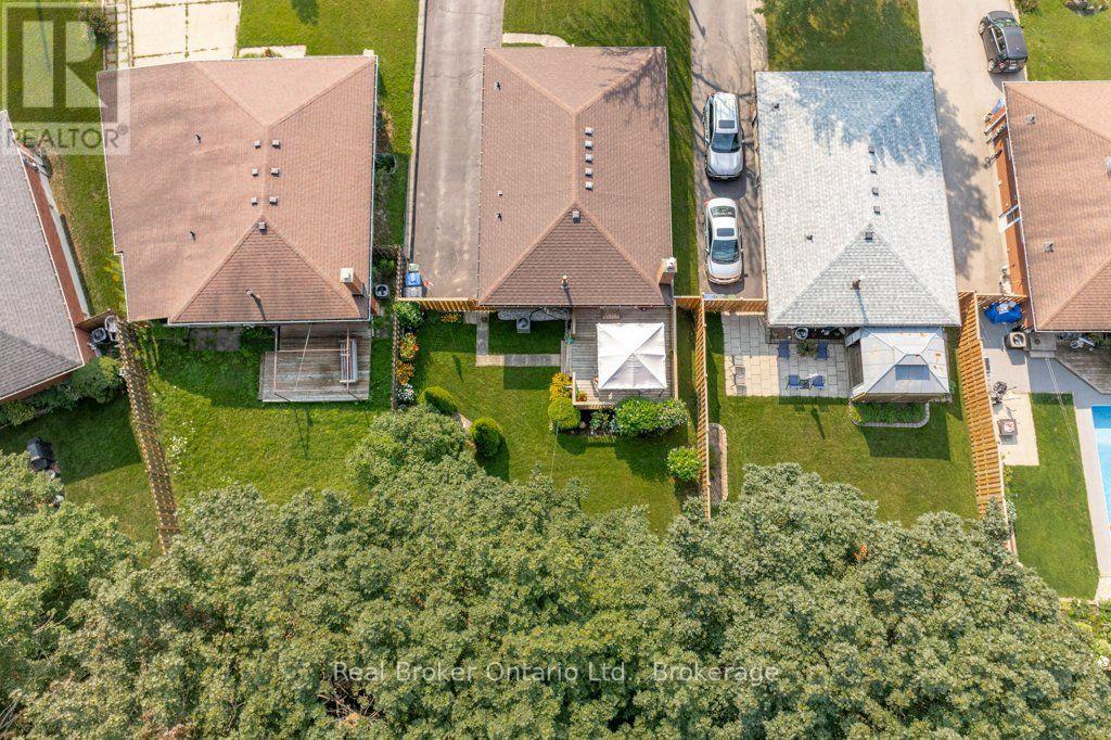 22 Mountford Drive Property Photo 5