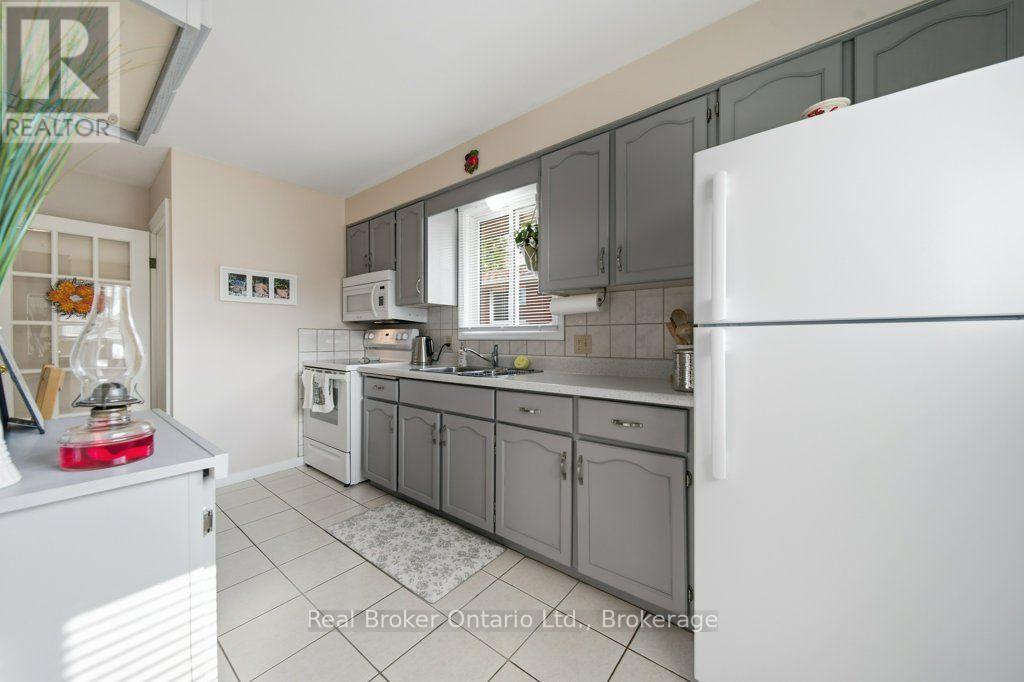 22 Mountford Drive Property Photo 9