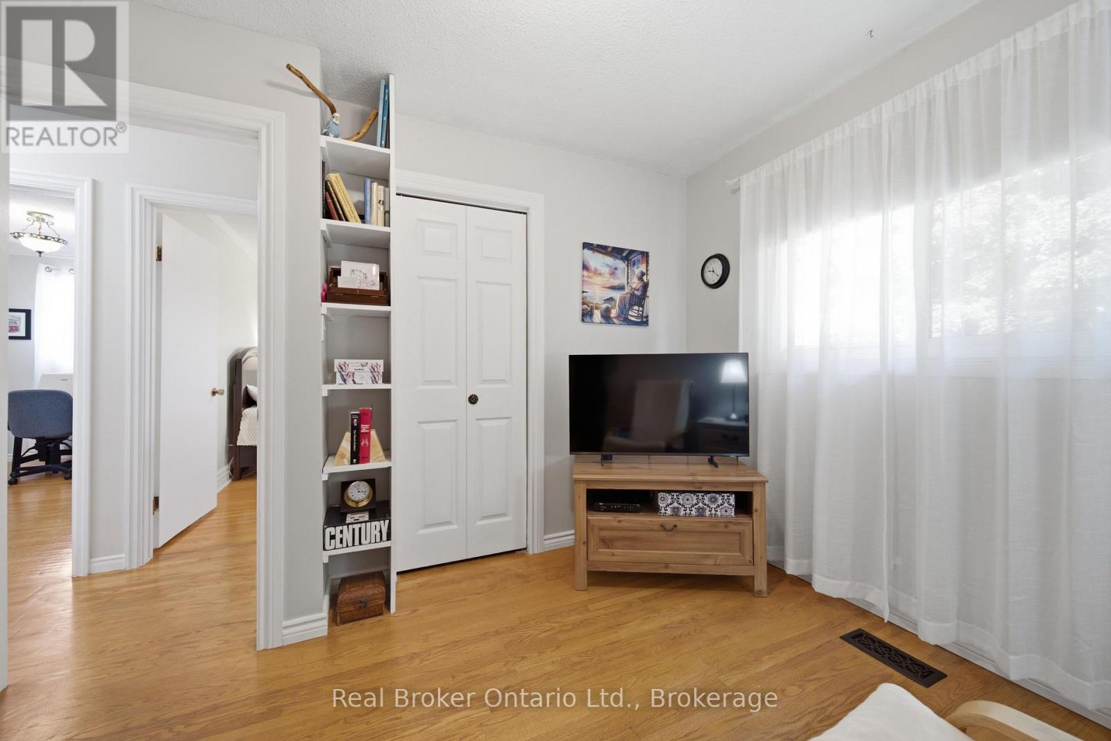 22 Mountford Drive Property Photo 21