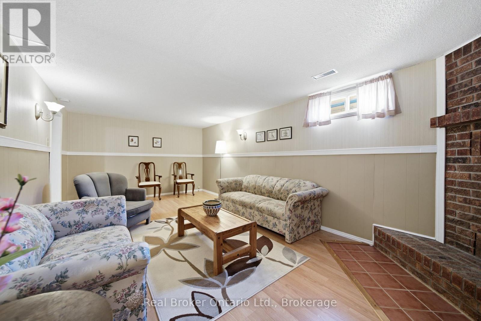 22 Mountford Drive Property Photo 26