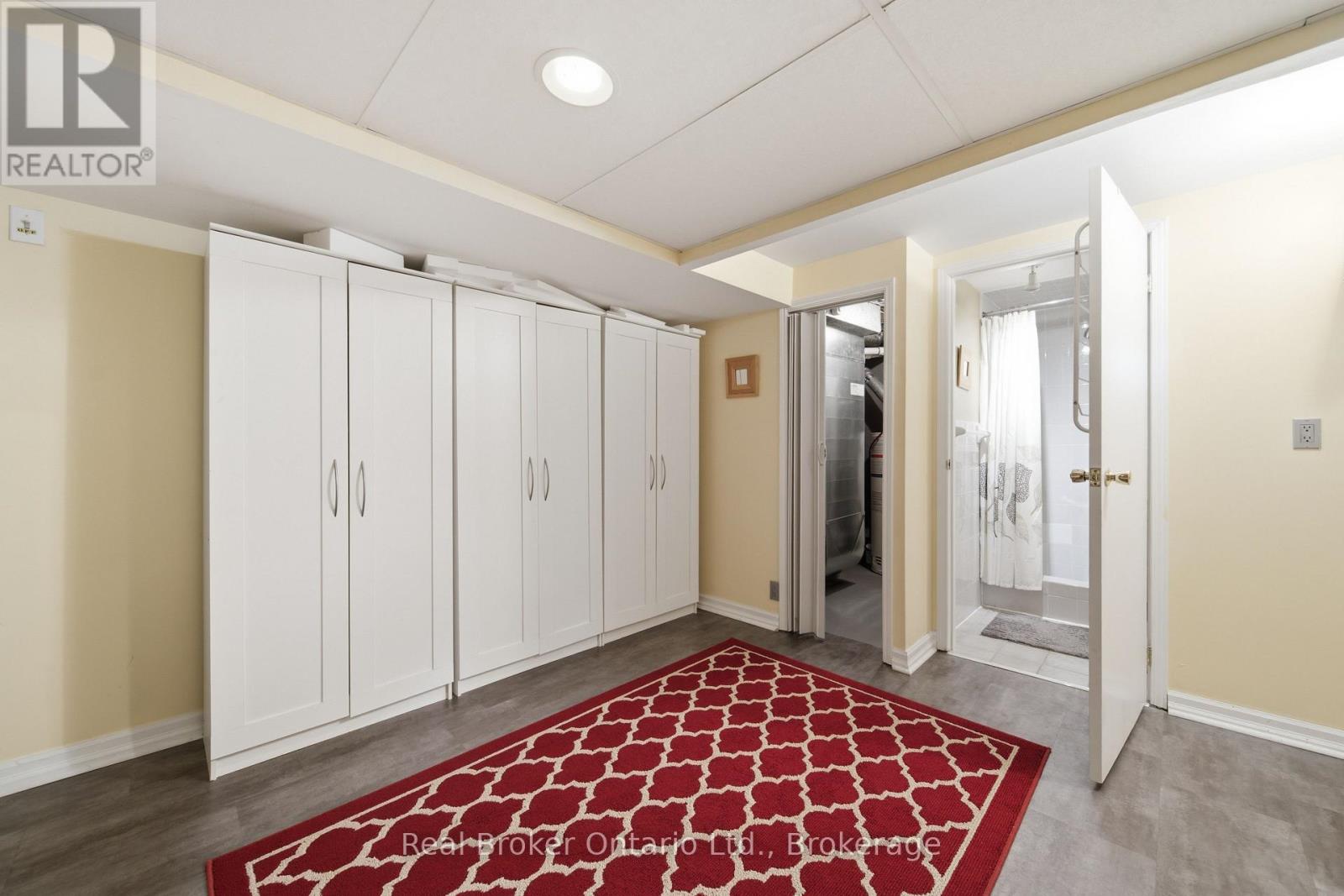 22 Mountford Drive Property Photo 32