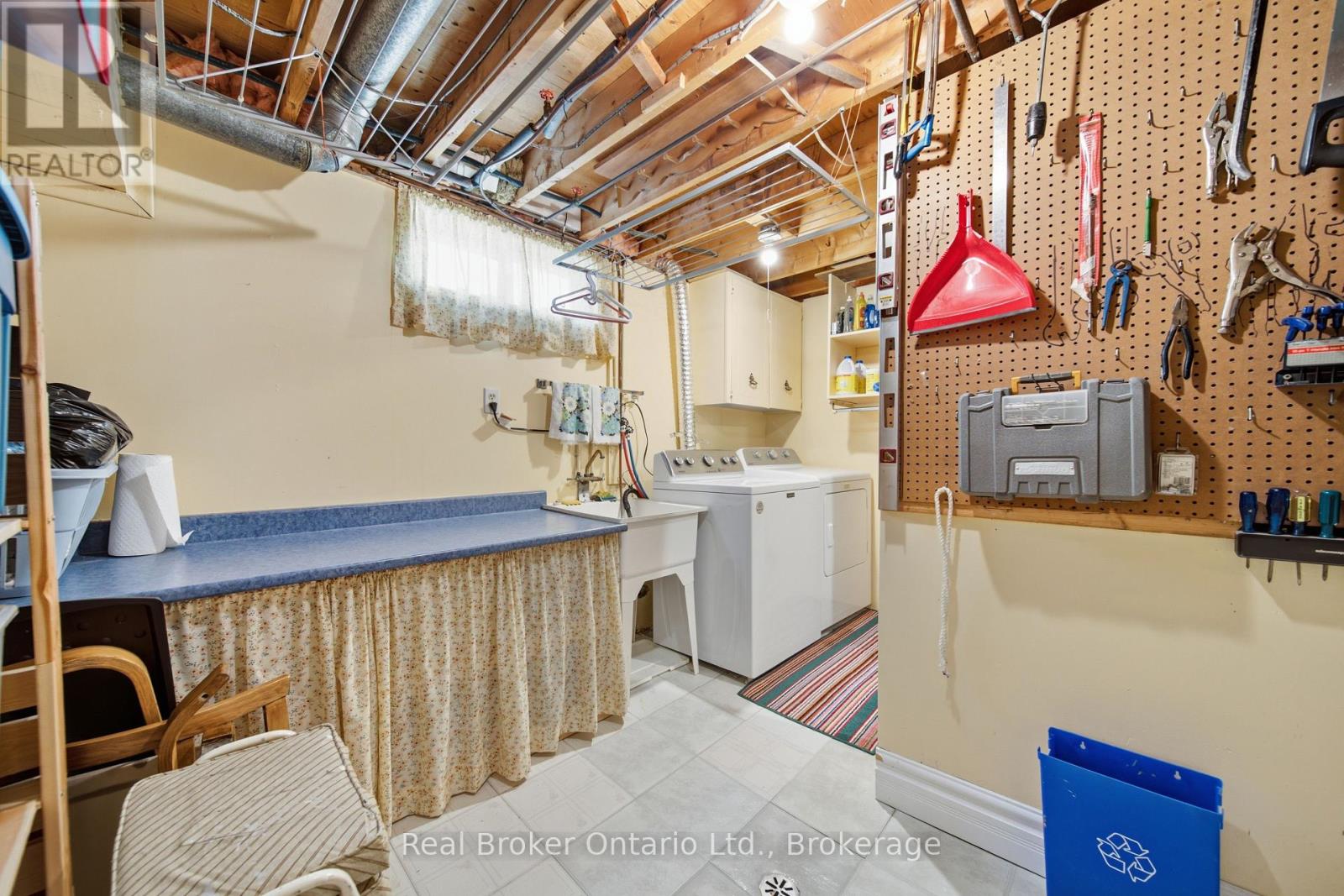 22 Mountford Drive Property Photo 33