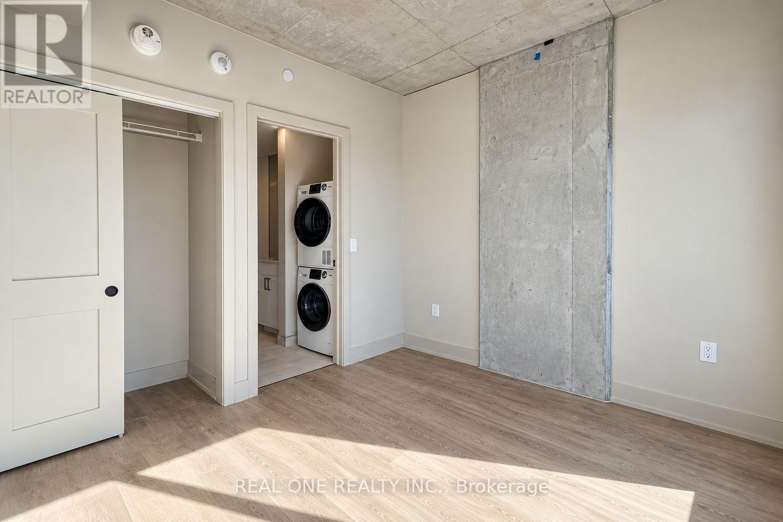 602 - 810 King Street W Property Photo 18