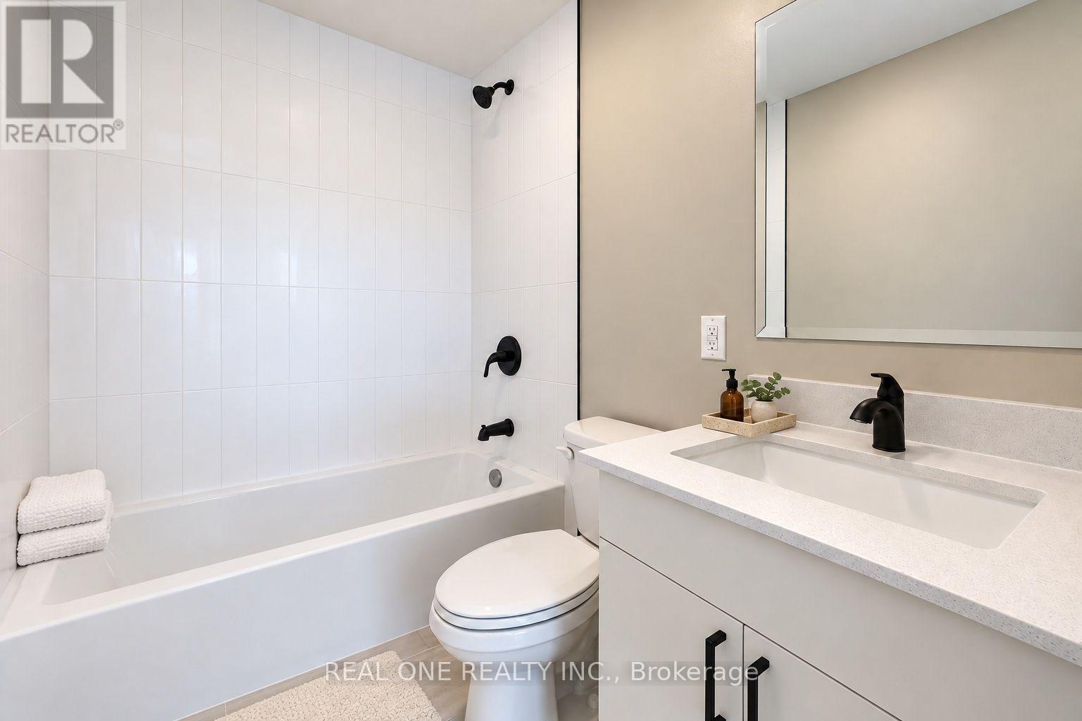 602 - 810 King Street W Property Photo 19