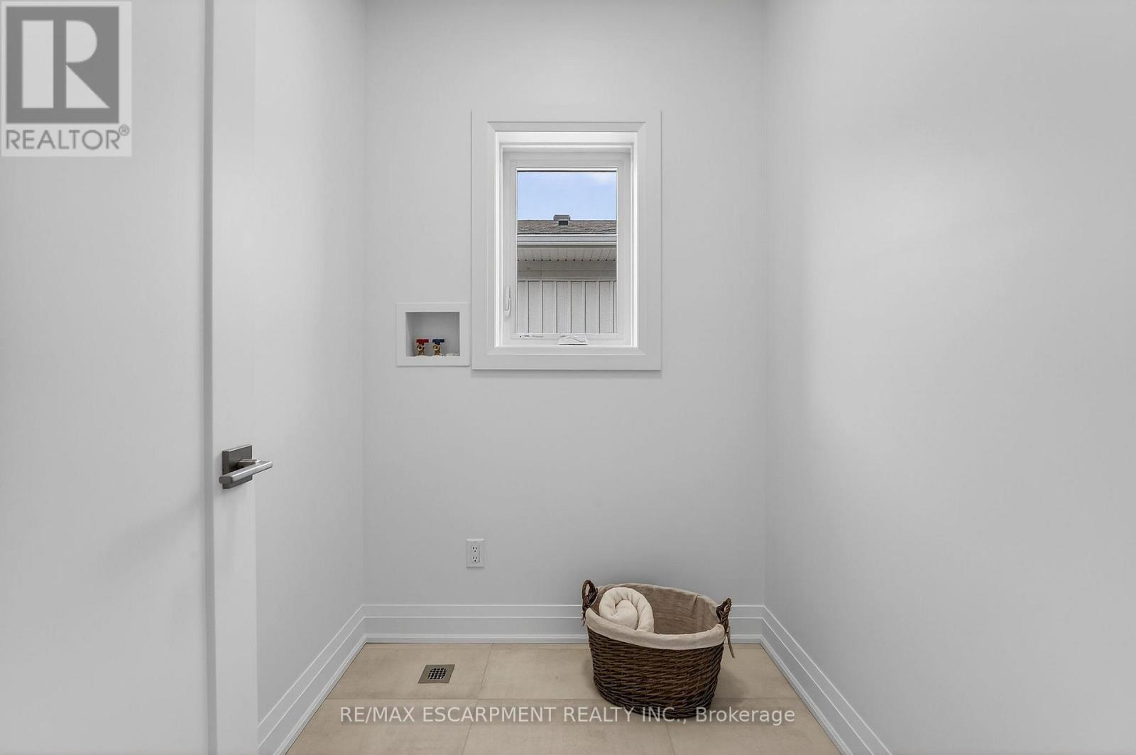 8868 Angie Drive Property Photo 29