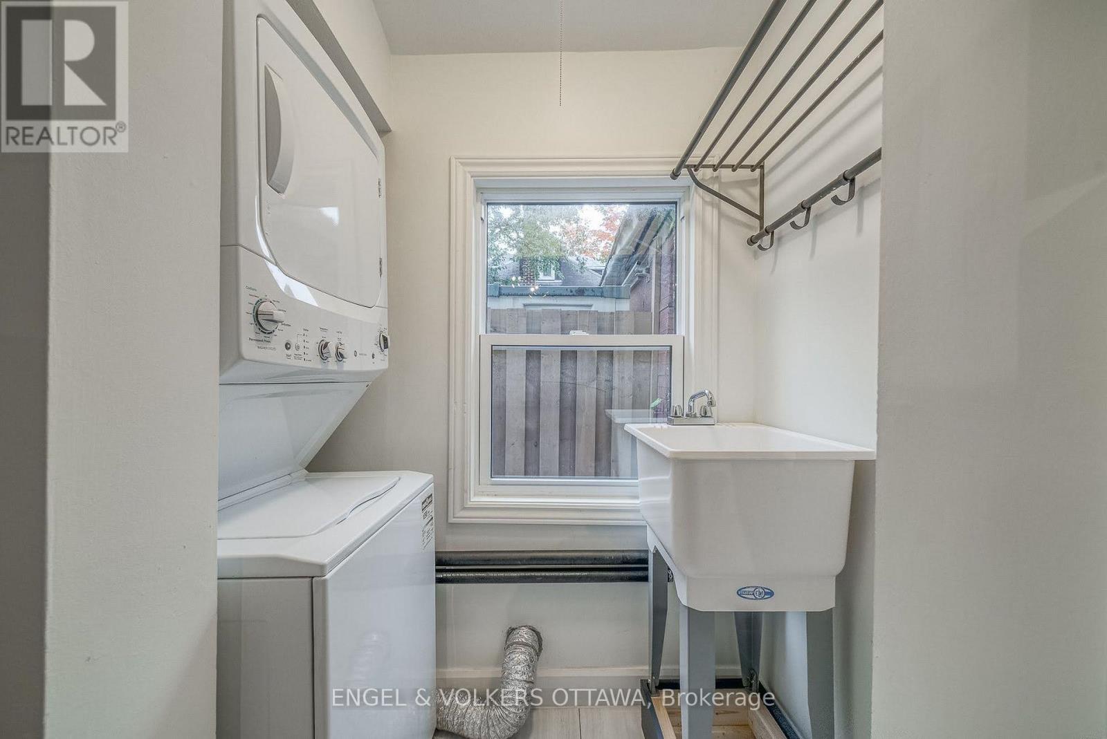 379 Madison Avenue Property Photo 10