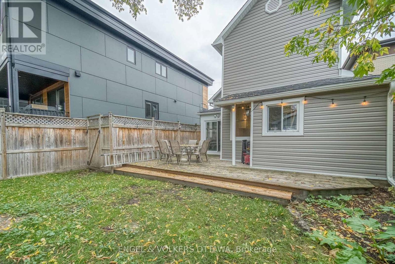 379 Madison Avenue Property Photo 18