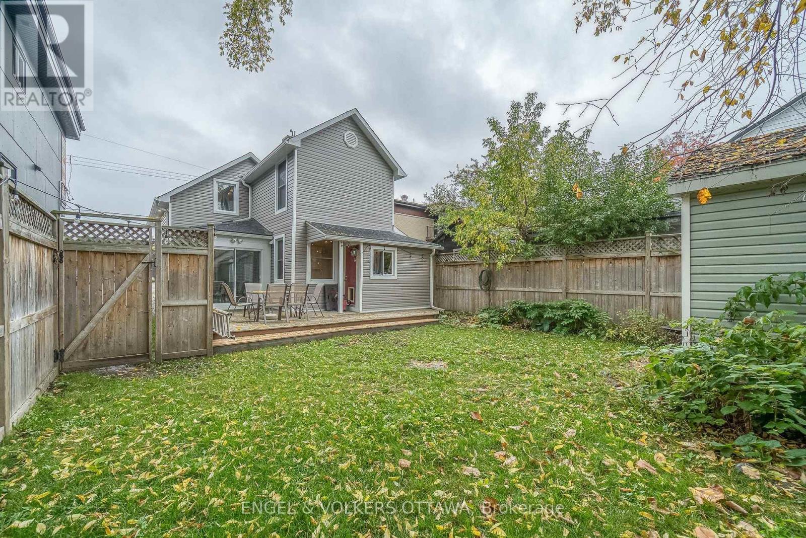 379 Madison Avenue Property Photo 19