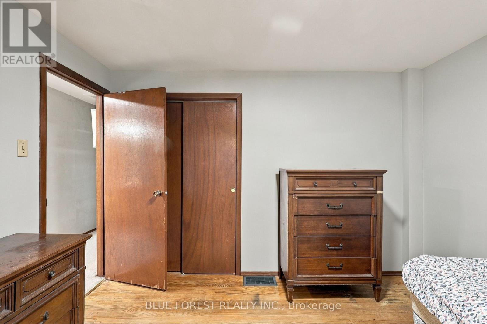673 Galloway Crescent Property Photo 26