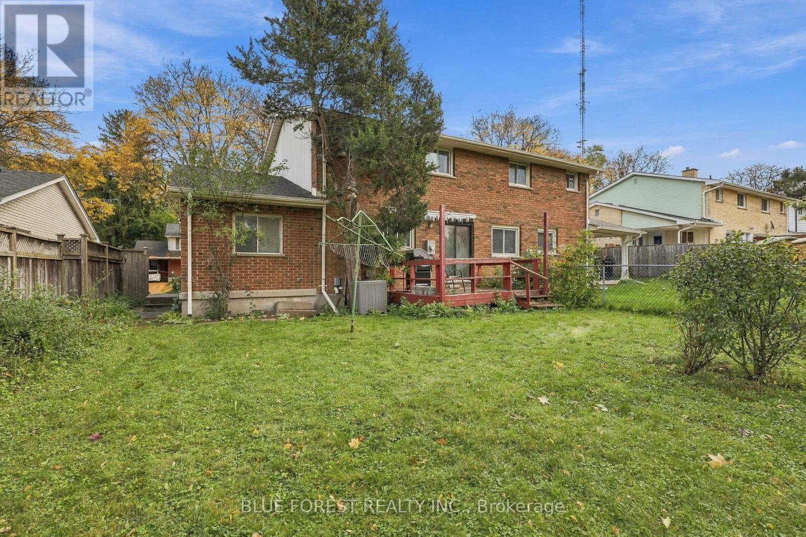 673 Galloway Crescent Property Photo 37