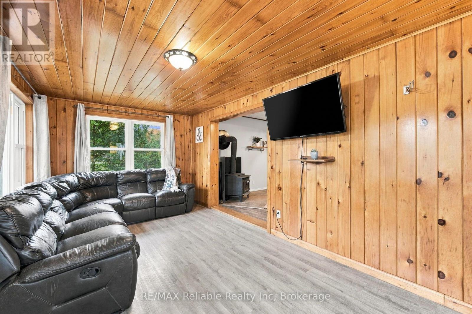 74 William Street Property Photo 9